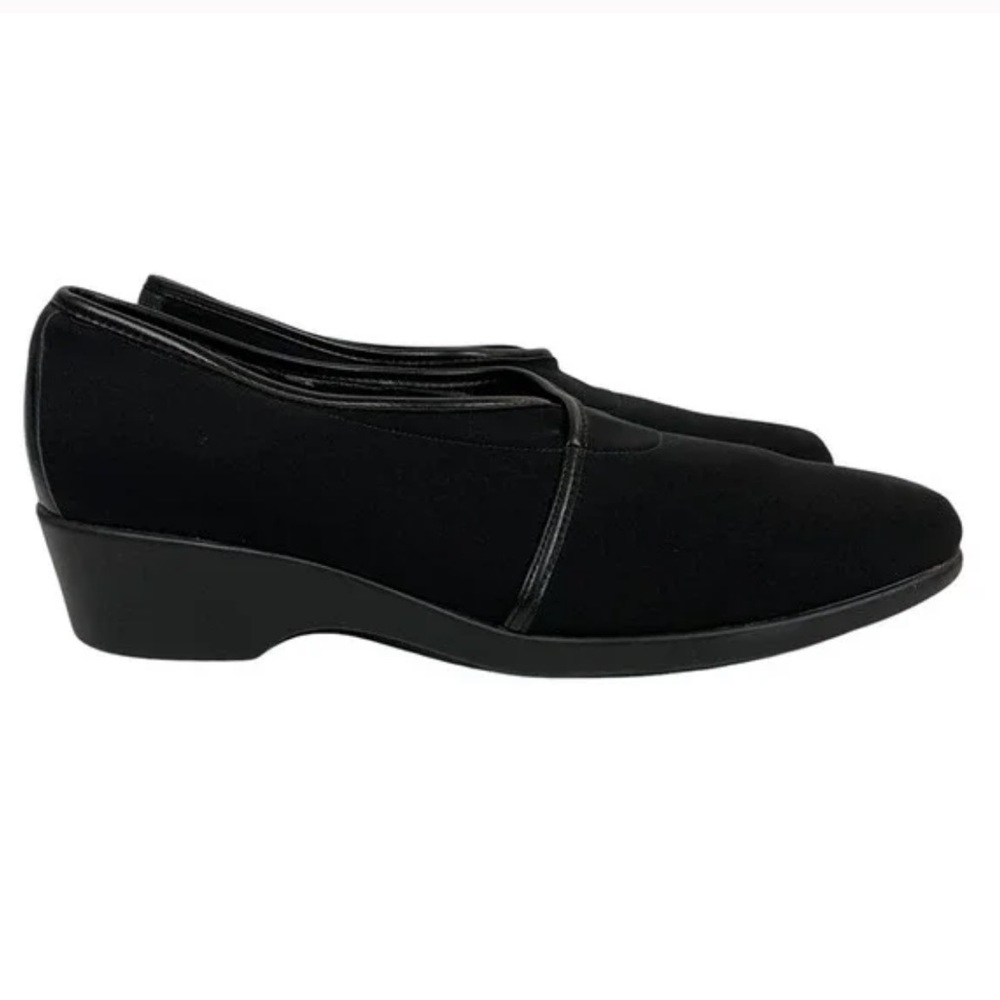 Munro American Dana Comfort Slip On Wedge